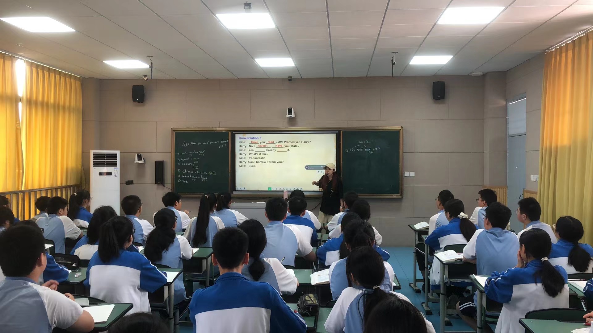 八年級(jí)江老師.jpg